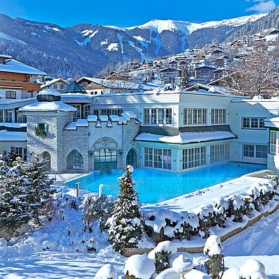 Aussenpool Winter Salzburgerhof
