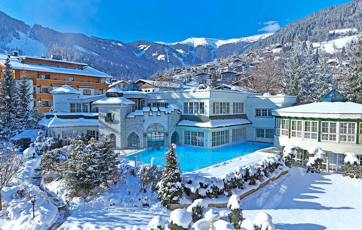 Aussenpool Winter Salzburgerhof