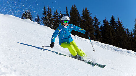 Skifahrer auf der Schmitten Zell am See